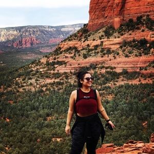 Meet your Posher, Taissa